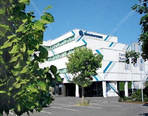 Отель Center Main Franken 3*